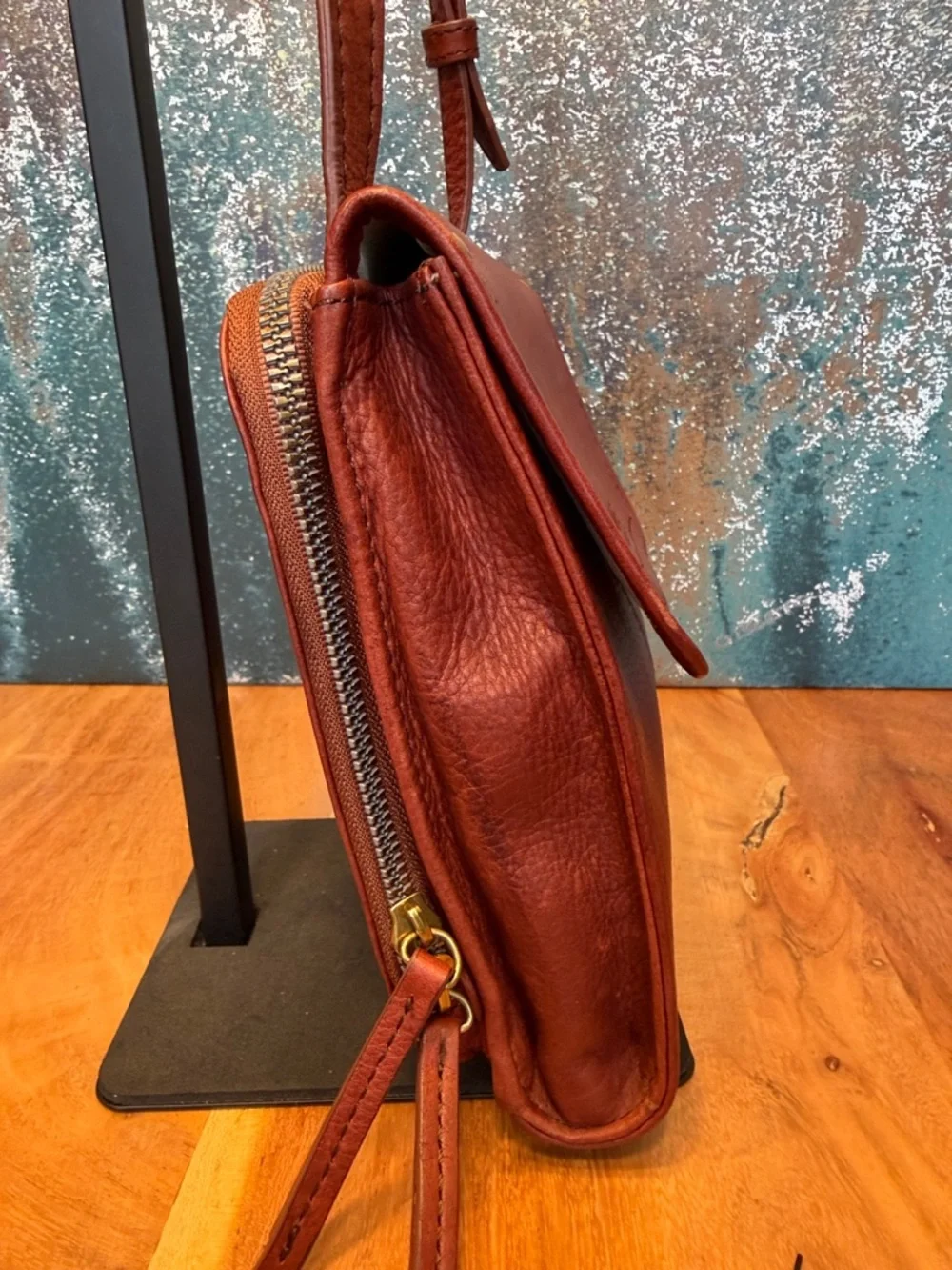 American Leather Co Old Money Brown Leather Crossbody Bag (EUC) - Picture 8 of 16